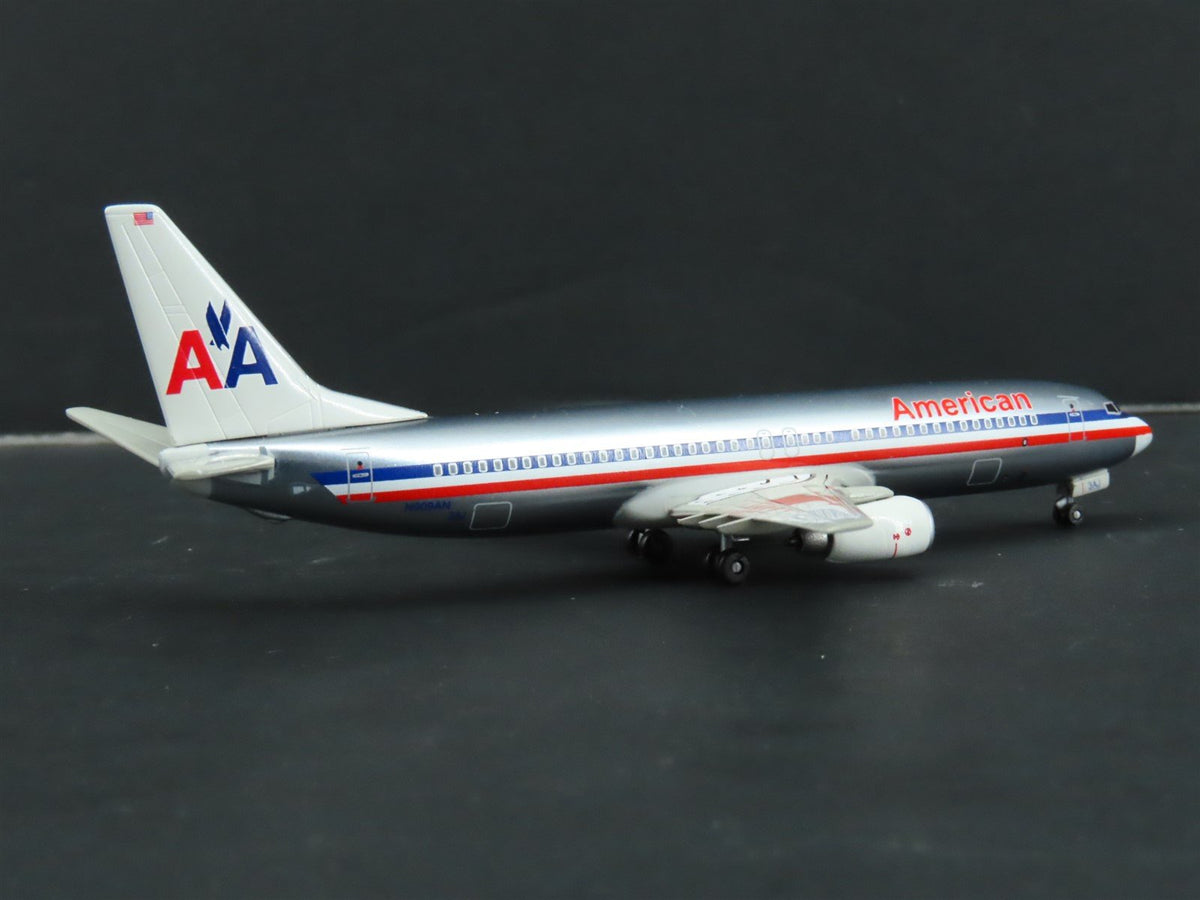 1:400 Dragon Wings 55242 Die-Cast American Airlines B737-823 Airliner
