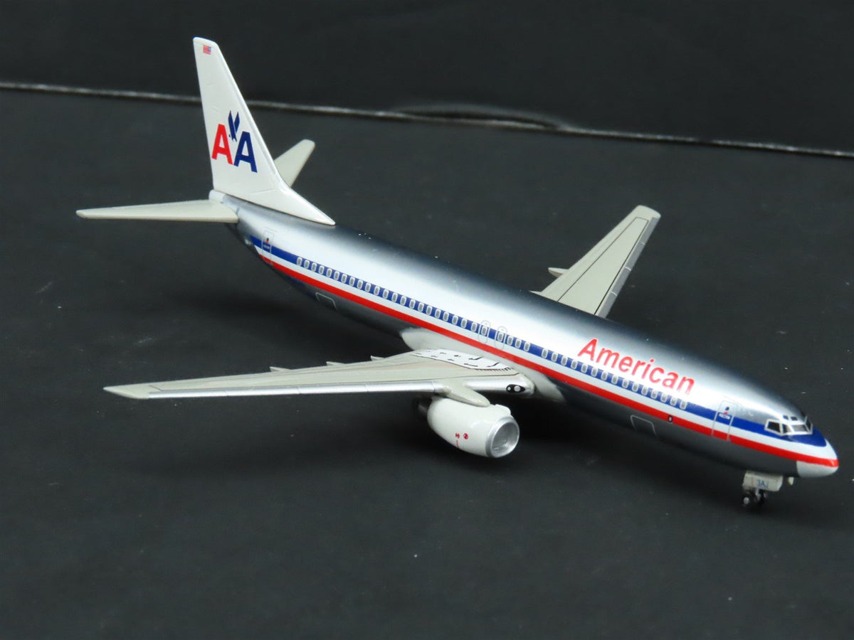 1:400 Dragon Wings 55242 Die-Cast American Airlines B737-823 Airliner