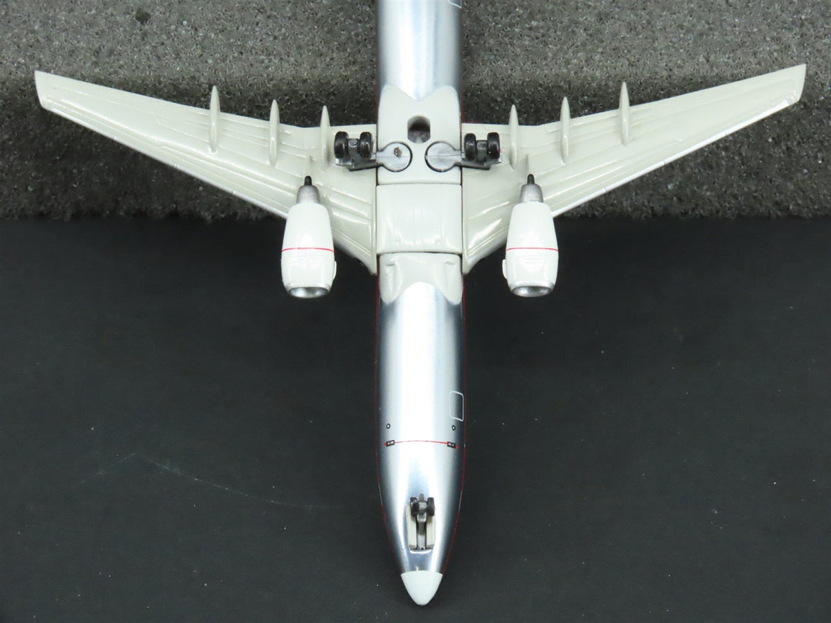 1:400 Dragon Wings 55242 Die-Cast American Airlines B737-823 Airliner