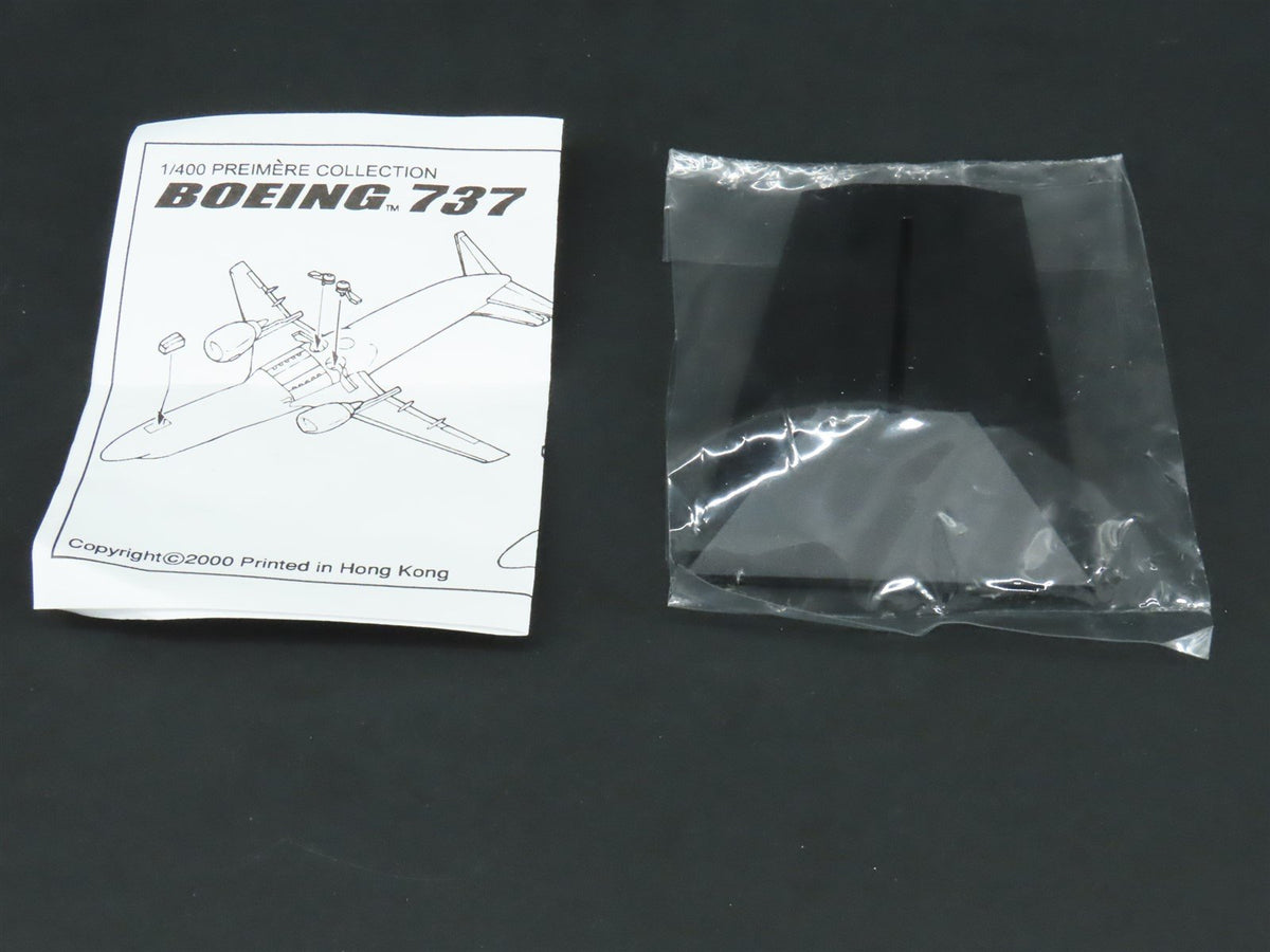 1:400 Dragon Wings 55242 Die-Cast American Airlines B737-823 Airliner