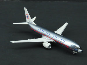 1:400 Dragon Wings 55245 Die-Cast American Airlines Boeing 737-823 Airliner