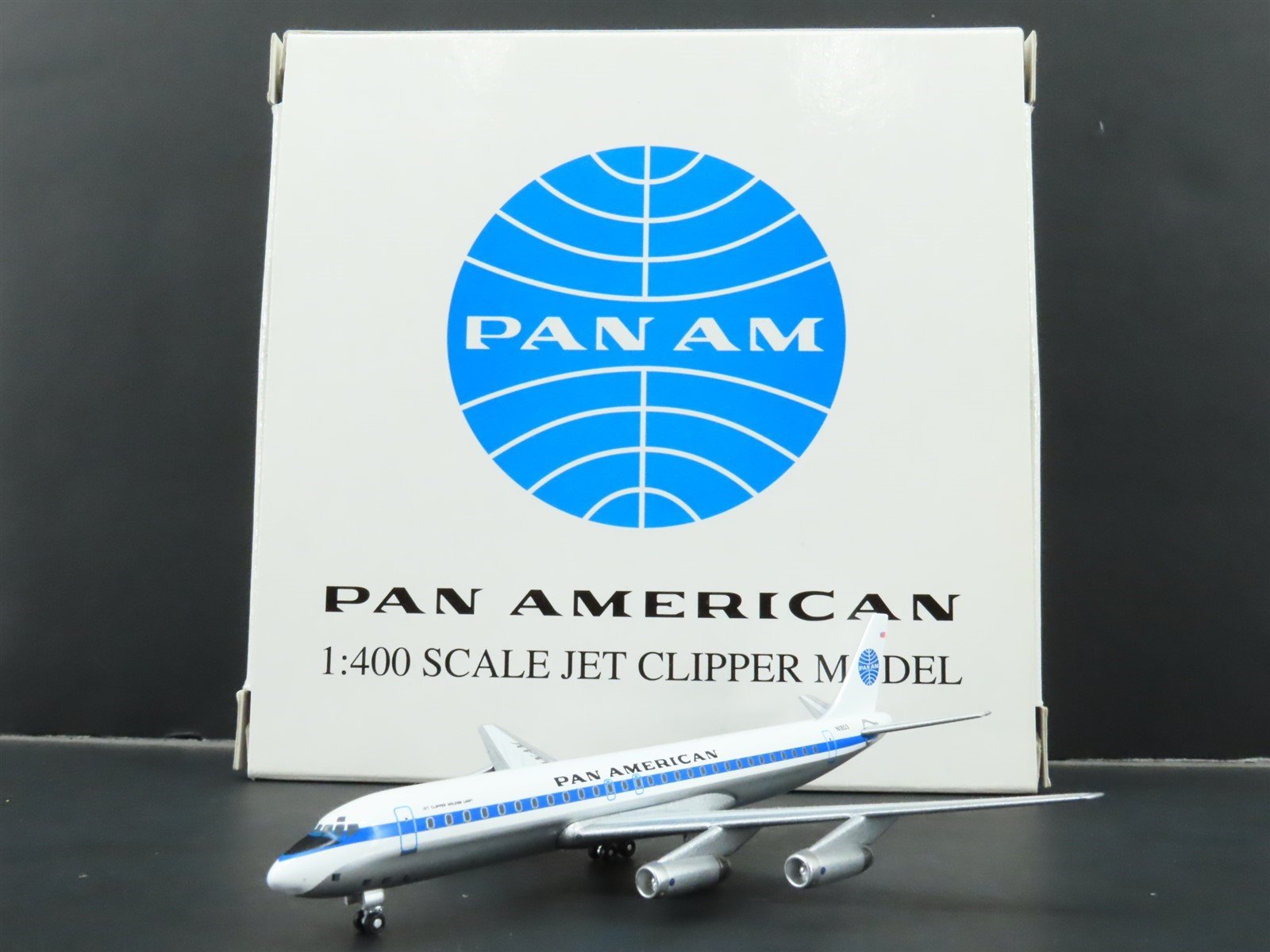 1:400 Aero Classics Die-Cast Pan American DC 8 Jet Clipper Golden Light Airliner