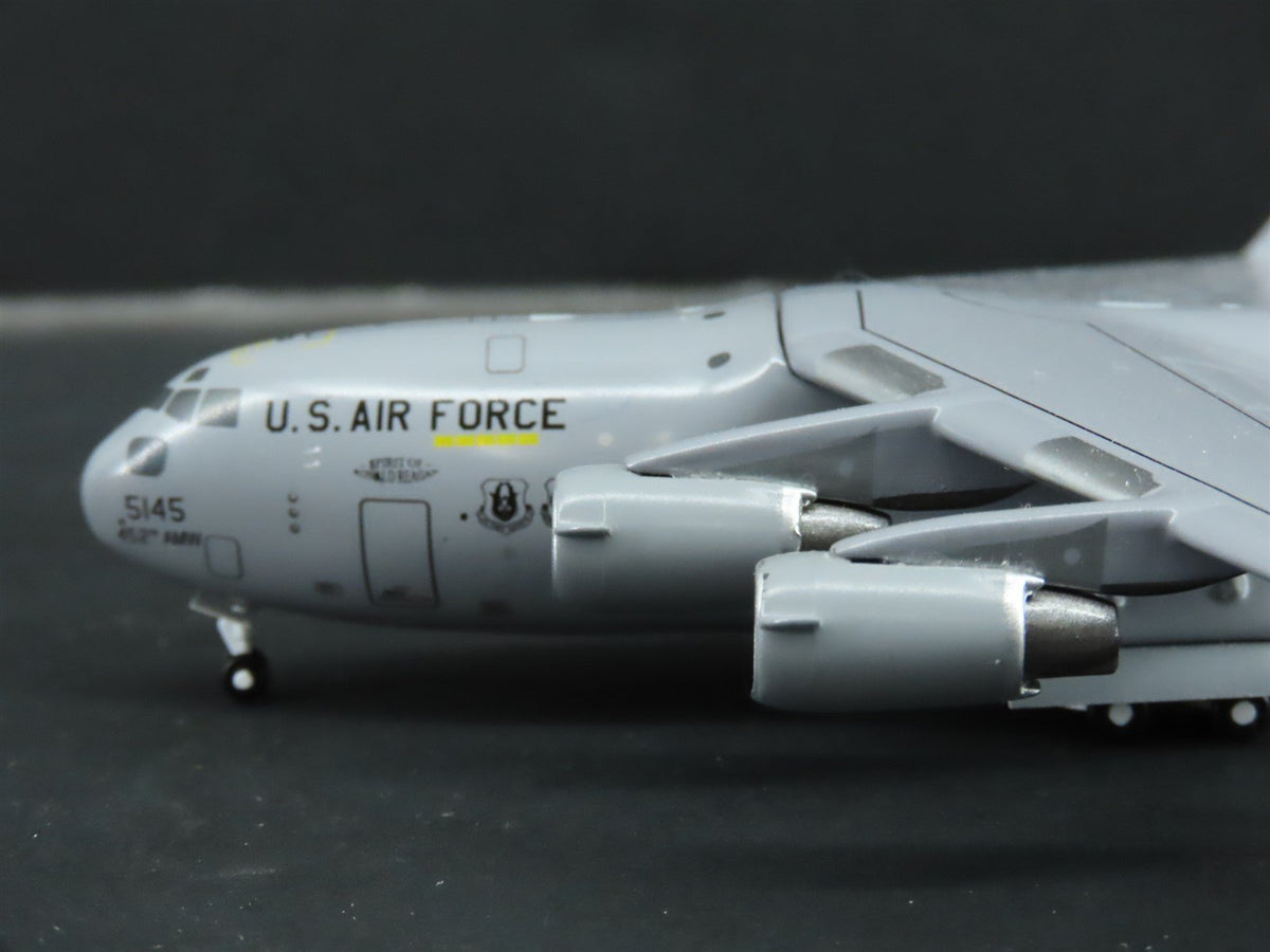 1:400 Gemini Macs GMUSA027 Die-Cast USAF Boeing C17 Globemaster III Airliner