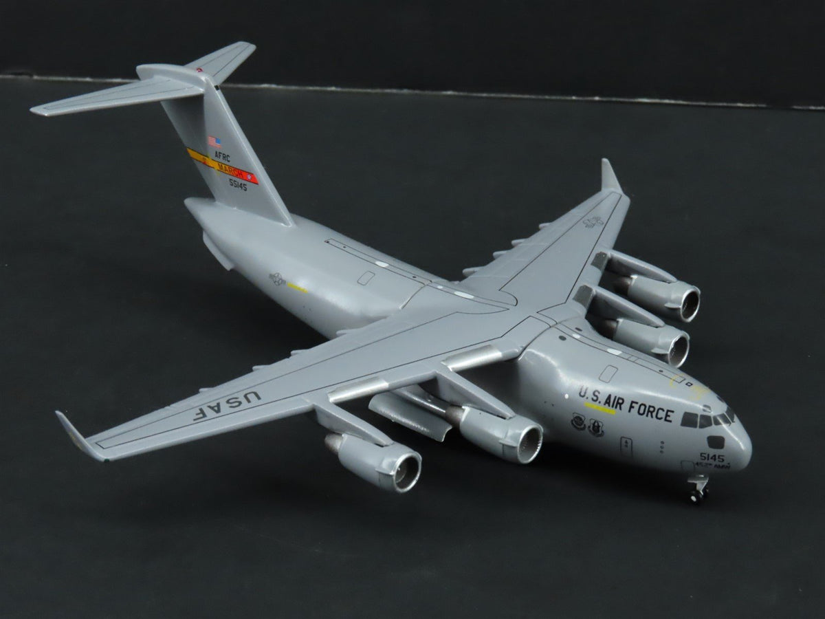 1:400 Gemini Macs GMUSA027 Die-Cast USAF Boeing C17 Globemaster III Airliner