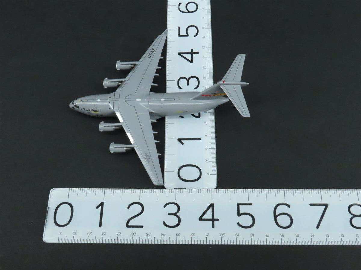 1:400 Gemini Macs GMUSA027 Die-Cast USAF Boeing C17 Globemaster III Airliner