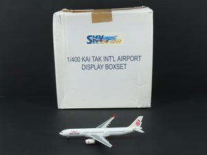 1:400 Scale Sky Club Die-Cast Dragon Air Airbus A330-300 Aircraft B-HYB w/ Stand