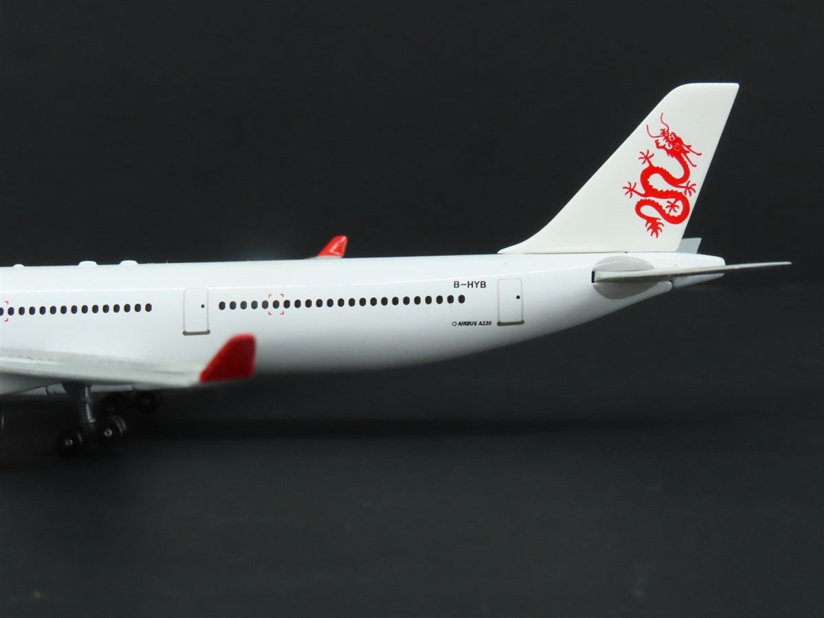1:400 Scale Sky Club Die-Cast Dragon Air Airbus A330-300 Aircraft B-HYB w/ Stand