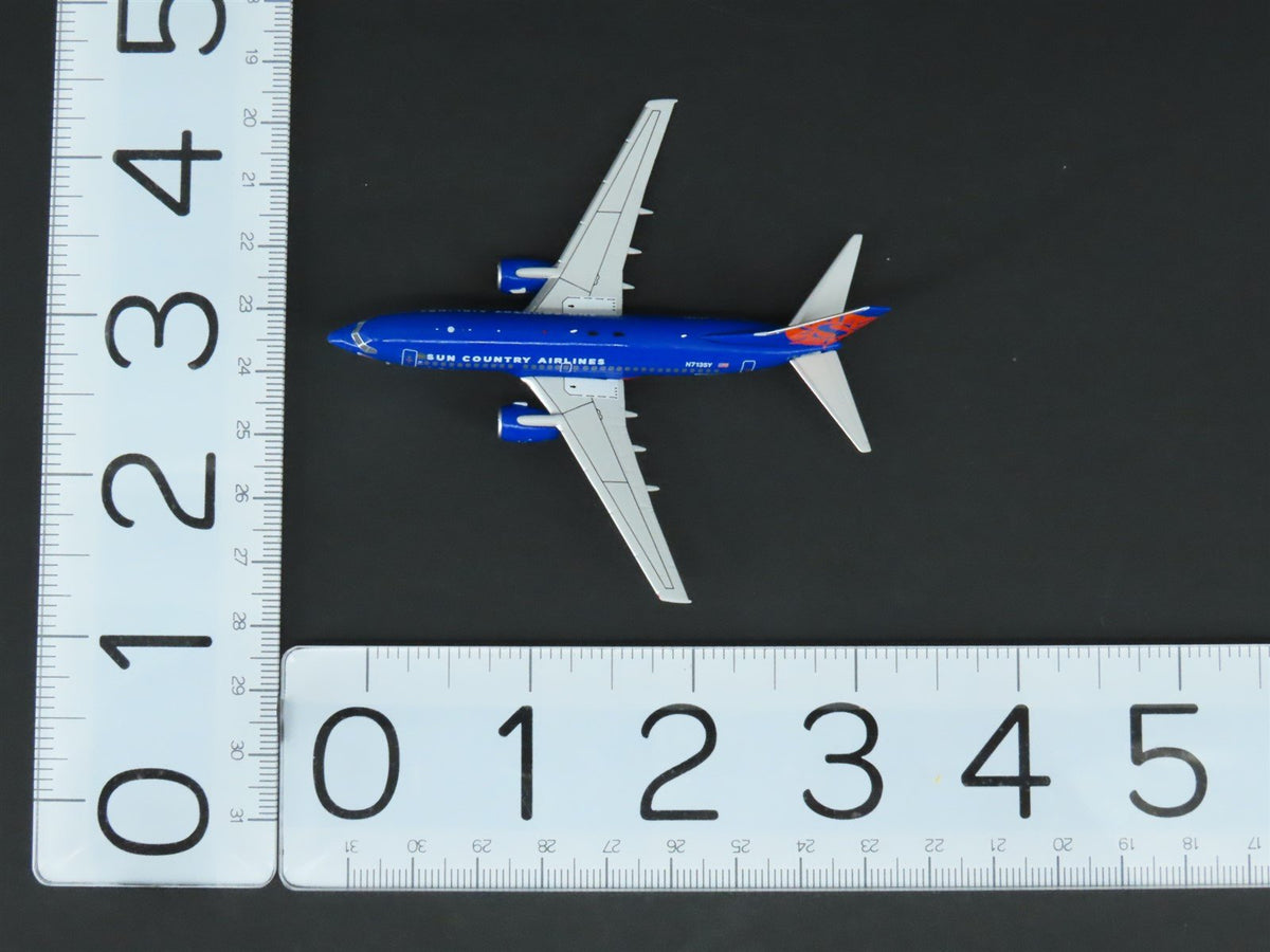 1:400 Scale NG Models 77011 Die-Cast Sun Country Boeing 737-700 Aircraft N713SY