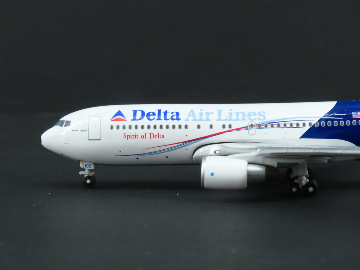 1:400 Gemini Jets Die-Cast Delta Atlanta 1996 Boeing 767-200 Aircraft N102DA