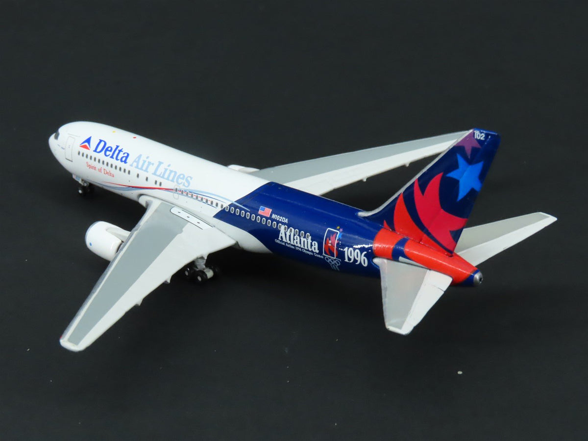 1:400 Gemini Jets Die-Cast Delta Atlanta 1996 Boeing 767-200 Aircraft N102DA