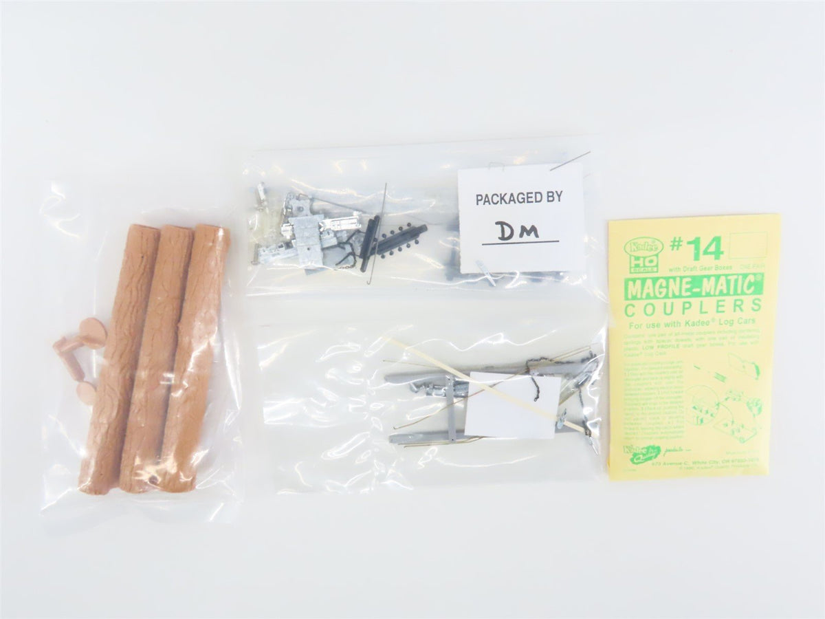 HO Scale Kadee Kit #103 Undecorated Truss Log Car w/ Logs