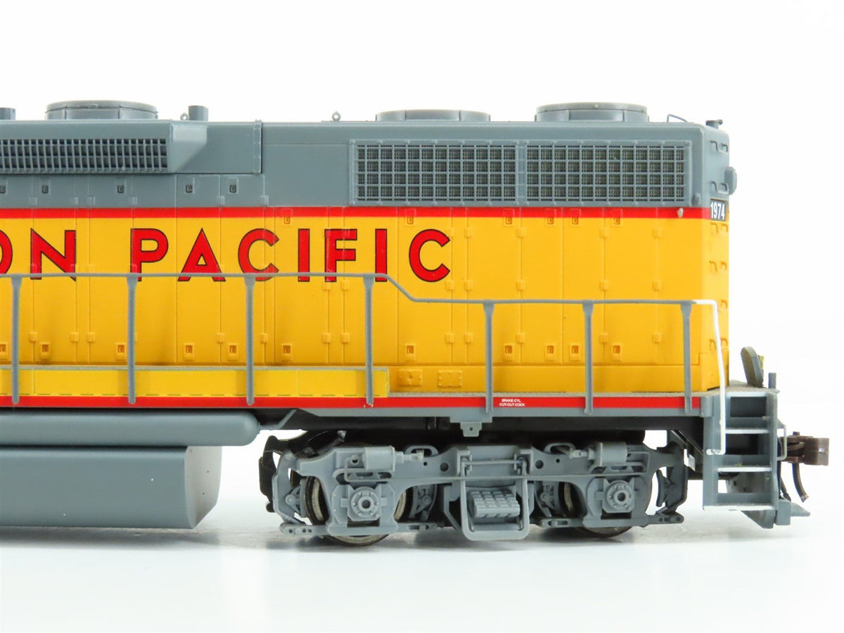 HO Scale Atlas Master 8997 UP Union Pacific EMD GP38 Diesel #974 w/ DCC