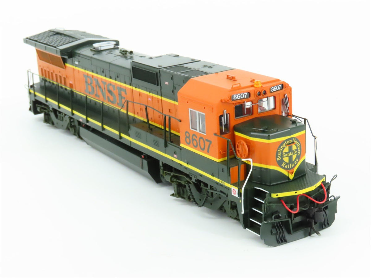 HO Scale Atlas Master 9026 BNSF Railway GE Dash 8-40B Diesel #8607 w/ DCC