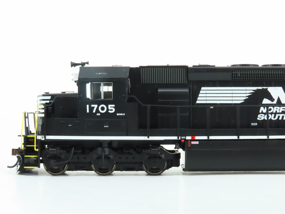 HO Athearn Genesis ATHG65717 NS &quot;Horsehead&quot; EMD SD45-2 Diesel #1705 - DCC Ready