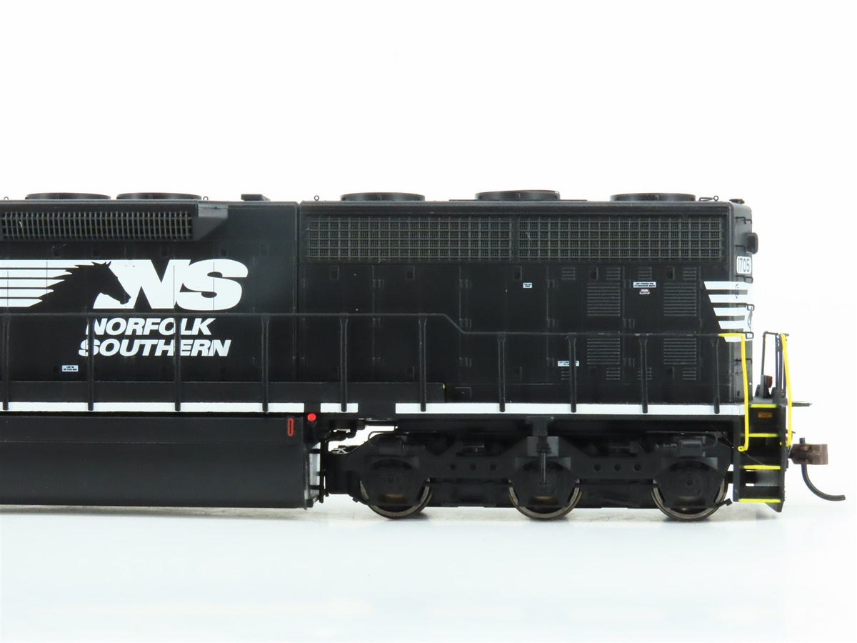 HO Athearn Genesis ATHG65717 NS &quot;Horsehead&quot; EMD SD45-2 Diesel #1705 - DCC Ready