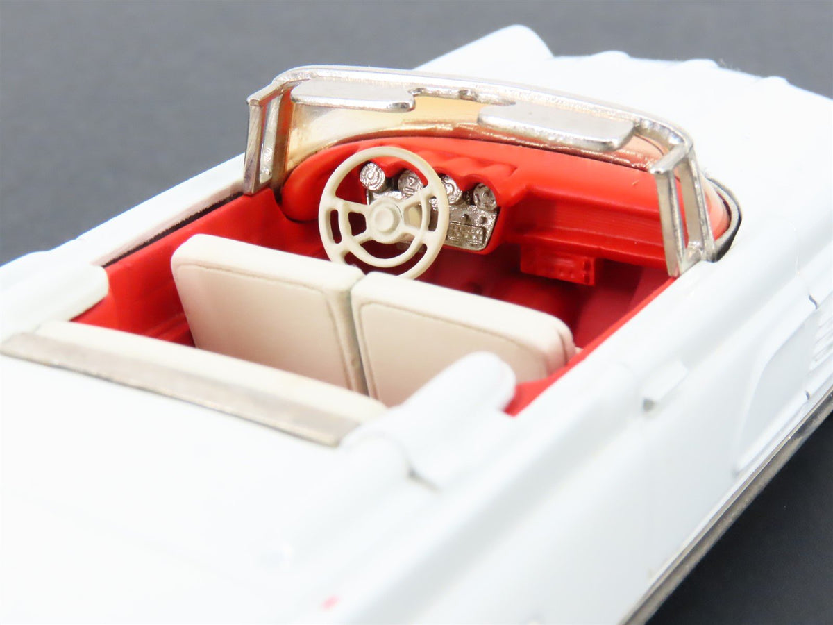 1:43 Scale The Brooklin Collection BRK.57X 1960 Lincoln Continental Convertible