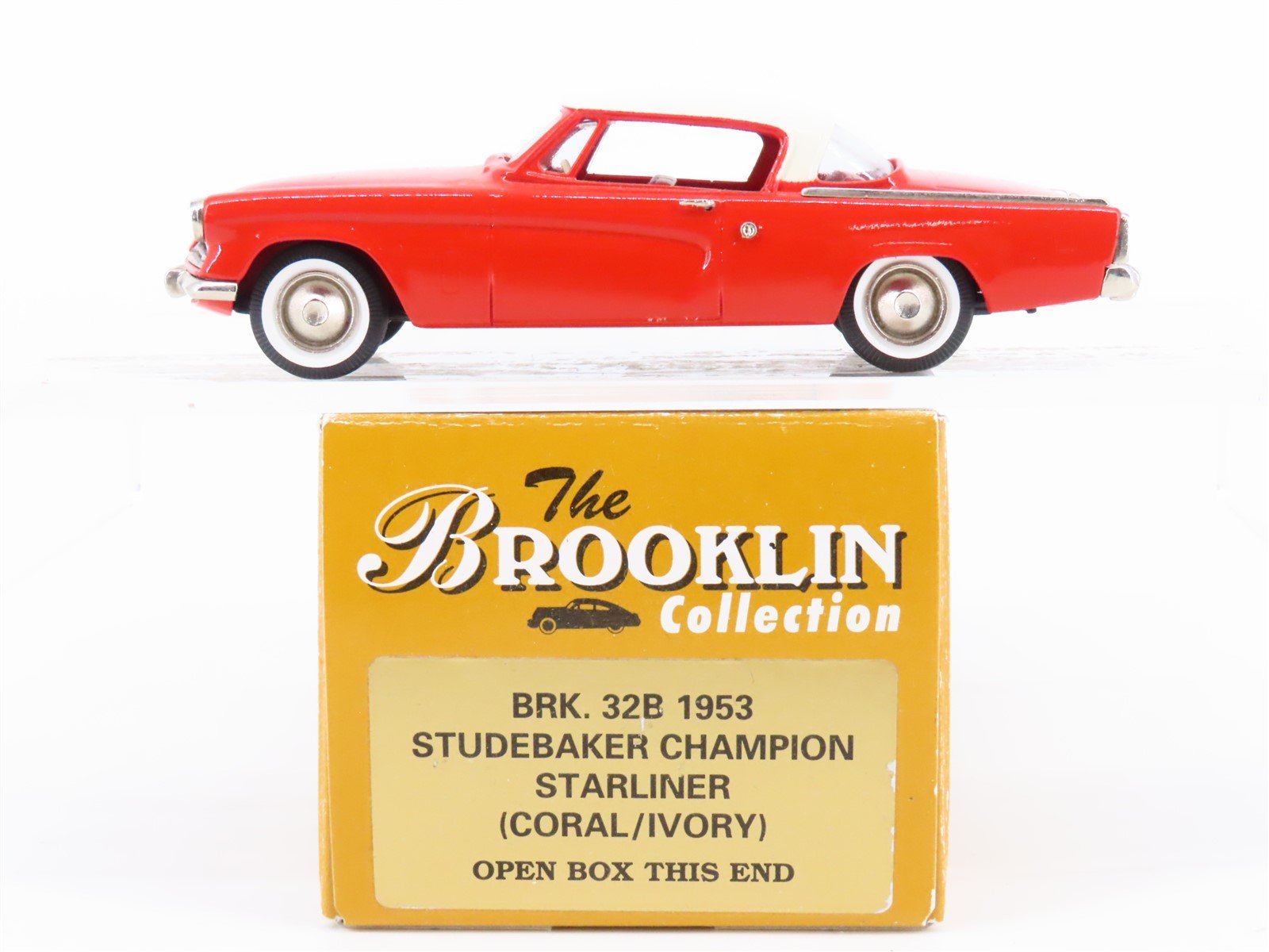 1:43 Scale The Brooklin Collection BRK.32B 1953 Studebaker Champion Starliner