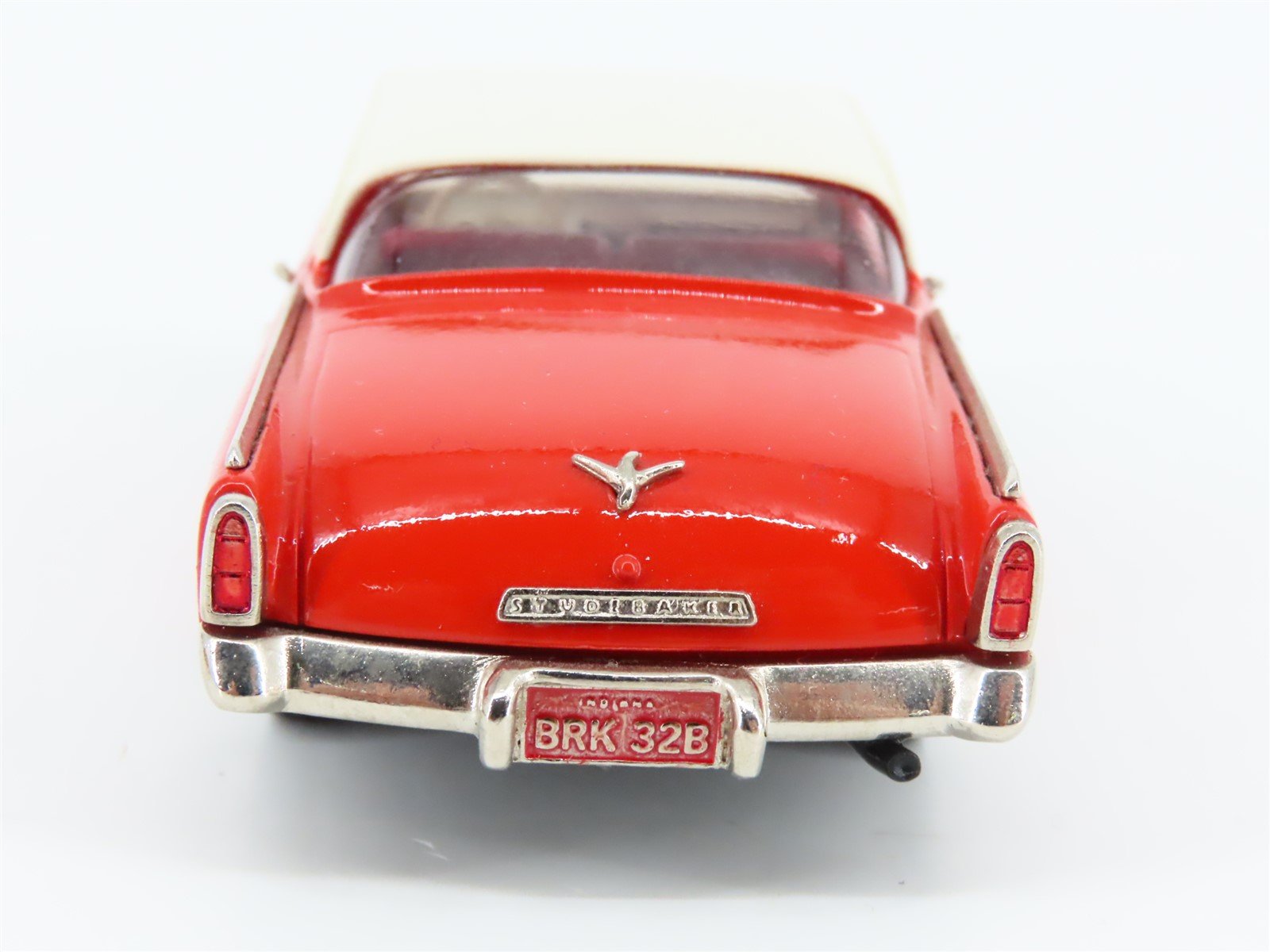 1:43 Scale The Brooklin Collection BRK.32B 1953 Studebaker Champion Starliner