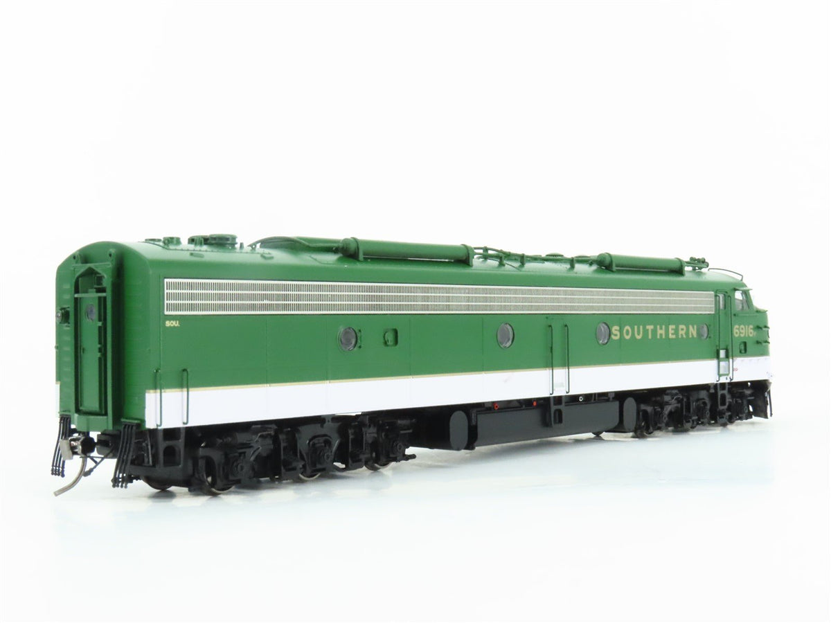 HO Scale Rapido 28037 SOU Southern &quot;Crescent&quot; EMD E8A Diesel #6916F - DCC Ready