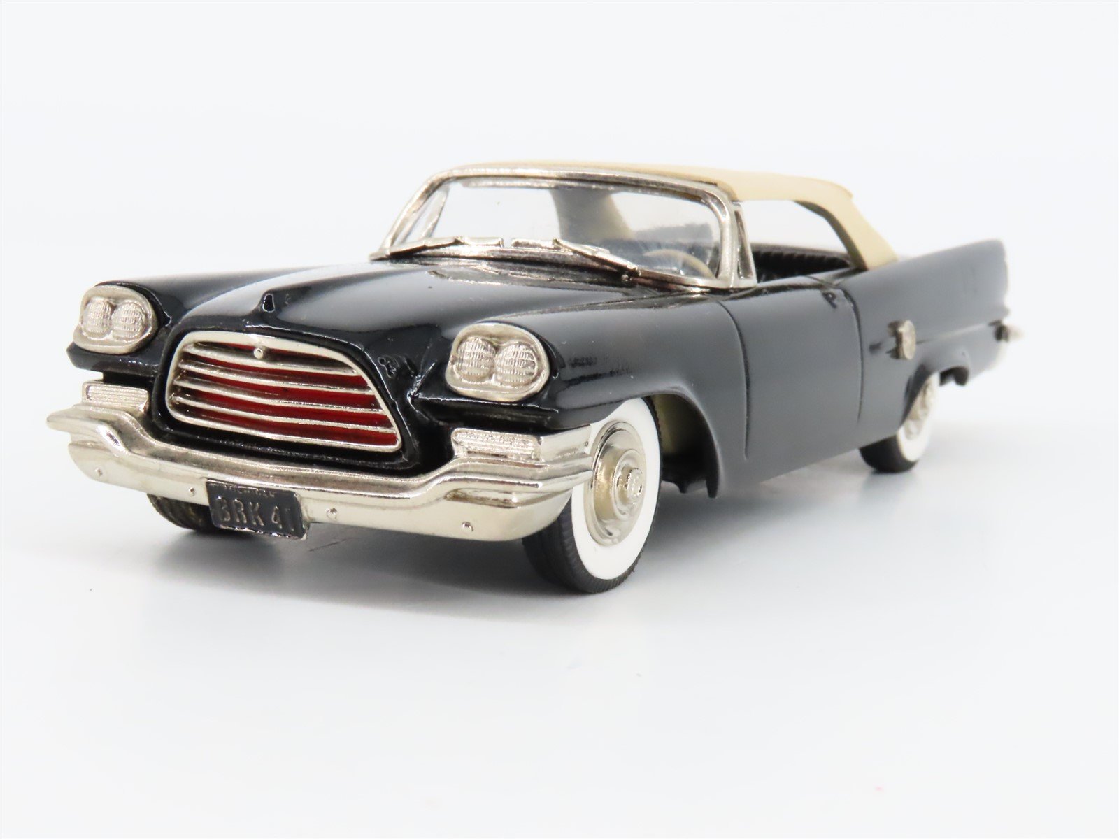 1:43 Scale The Brooklin Collection BRK.41X 1959 Chrysler 300E Convertible Up