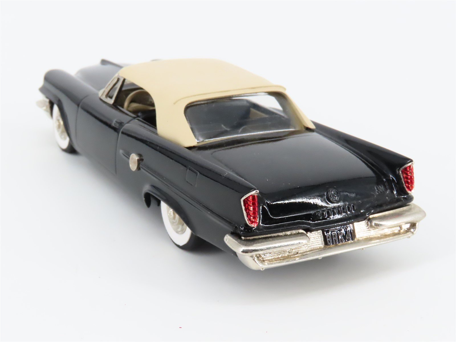 1:43 Scale The Brooklin Collection BRK.41X 1959 Chrysler 300E Convertible Up