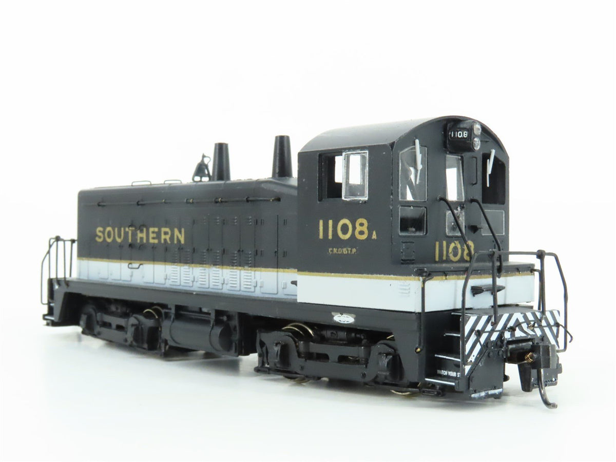 HO Athearn SOU Southern Railway &quot;Tuxedo&quot; EMD SW7 Diesel #1108A w/ DCC - Custom