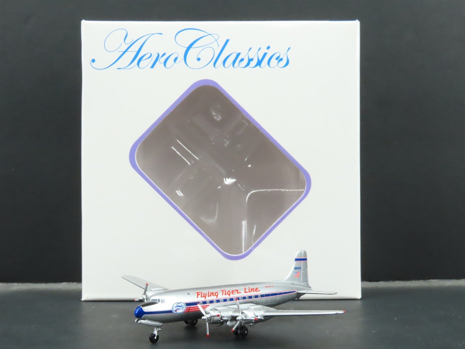 1:400 Aero Classics Die-Cast Flying Tiger McDonnell Douglas C-54A-DC Aircraft