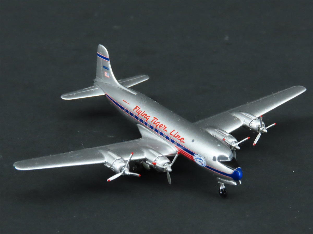 1:400 Aero Classics Die-Cast Flying Tiger McDonnell Douglas C-54A-DC Aircraft