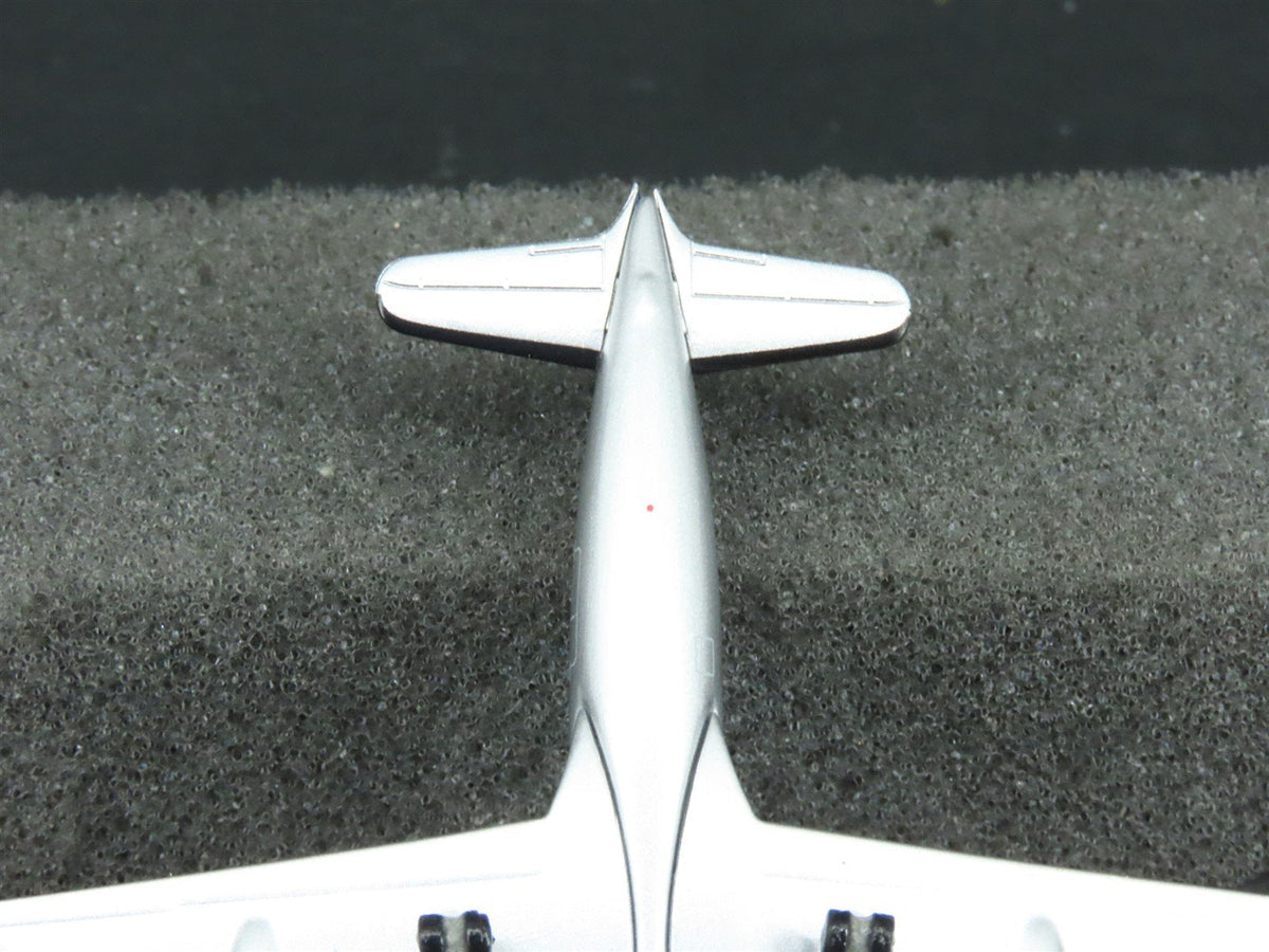 1:400 Aero Classics Die-Cast Nordair McDonnell Douglas DC-4 Aircraft CF-NAA