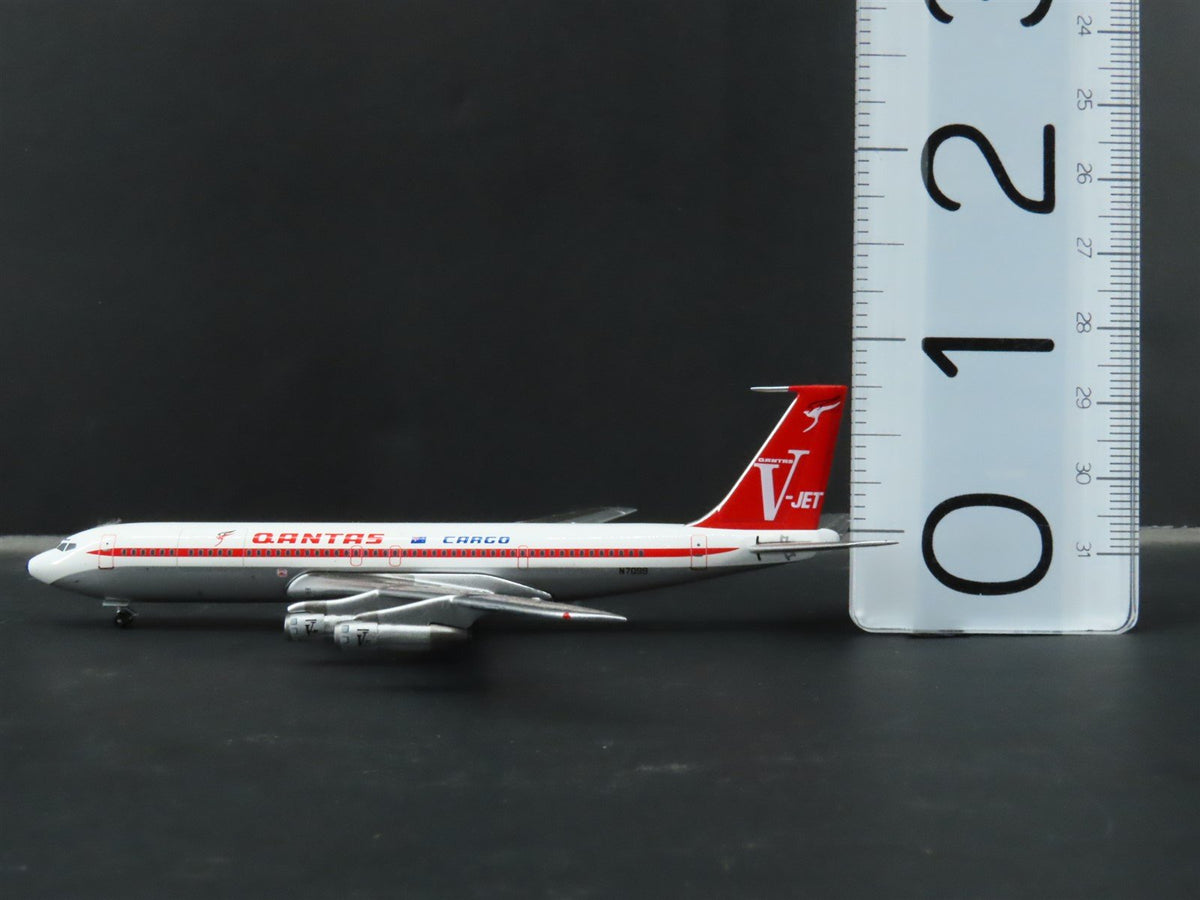 1:400 Scale Aero Classics Die-Cast Qantas Boeing B707-327C Aircraft N7099