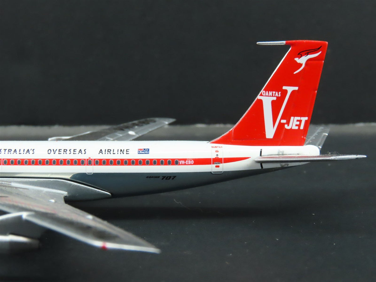 1:400 Scale Aero Classics Die-Cast Qantas Boeing B-707-338C Aircraft VH-EBO