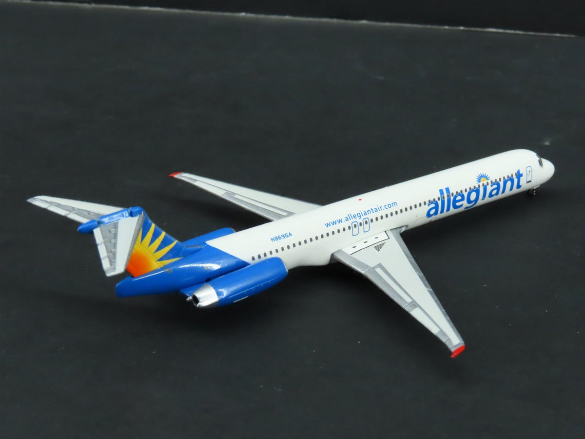 1:400 Gemini Jets GJAAY550E Die-Cast Allegiant Airlines MD-82 Airliner