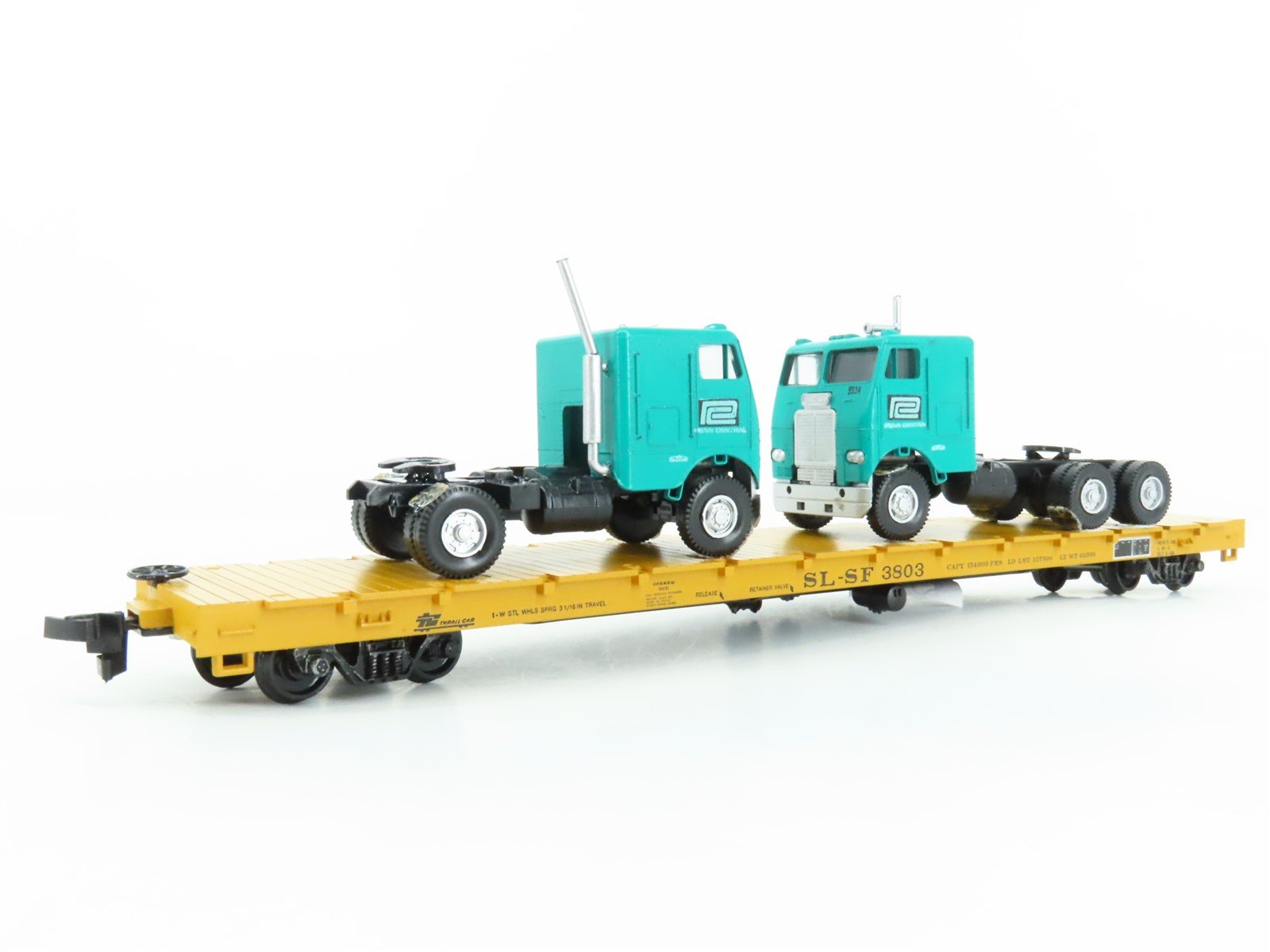 HO Scale Athearn SL-SF Frisco Railroad Flat Car #3803 w/ Custom Tractor Load