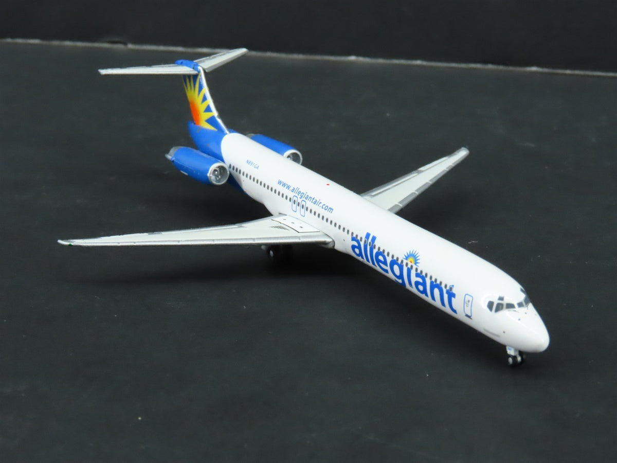 1:400 Gemini Jets GJAAY550 Die-Cast Allegiant Airlines MD-82 Airliner