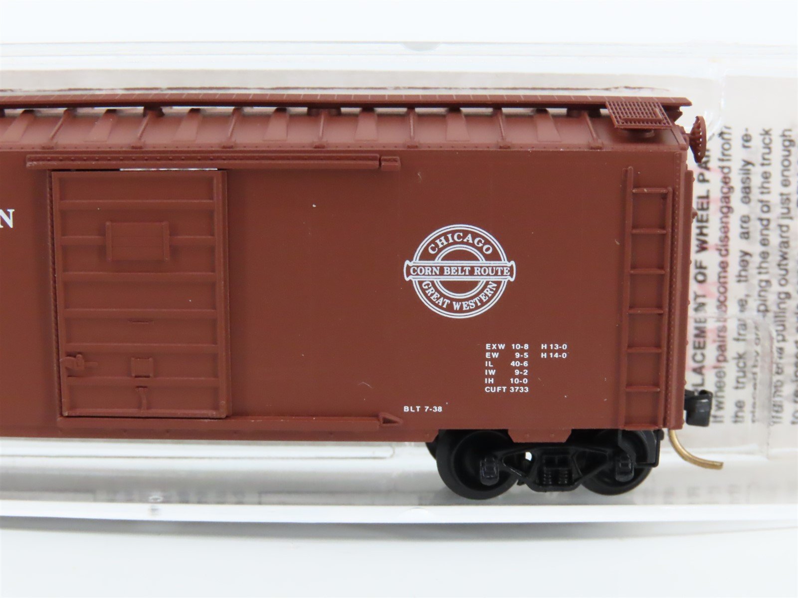 N Scale Micro-Trains MTL 20950 CGW Corn Belt Route 40' Single Door Boxcar #90017