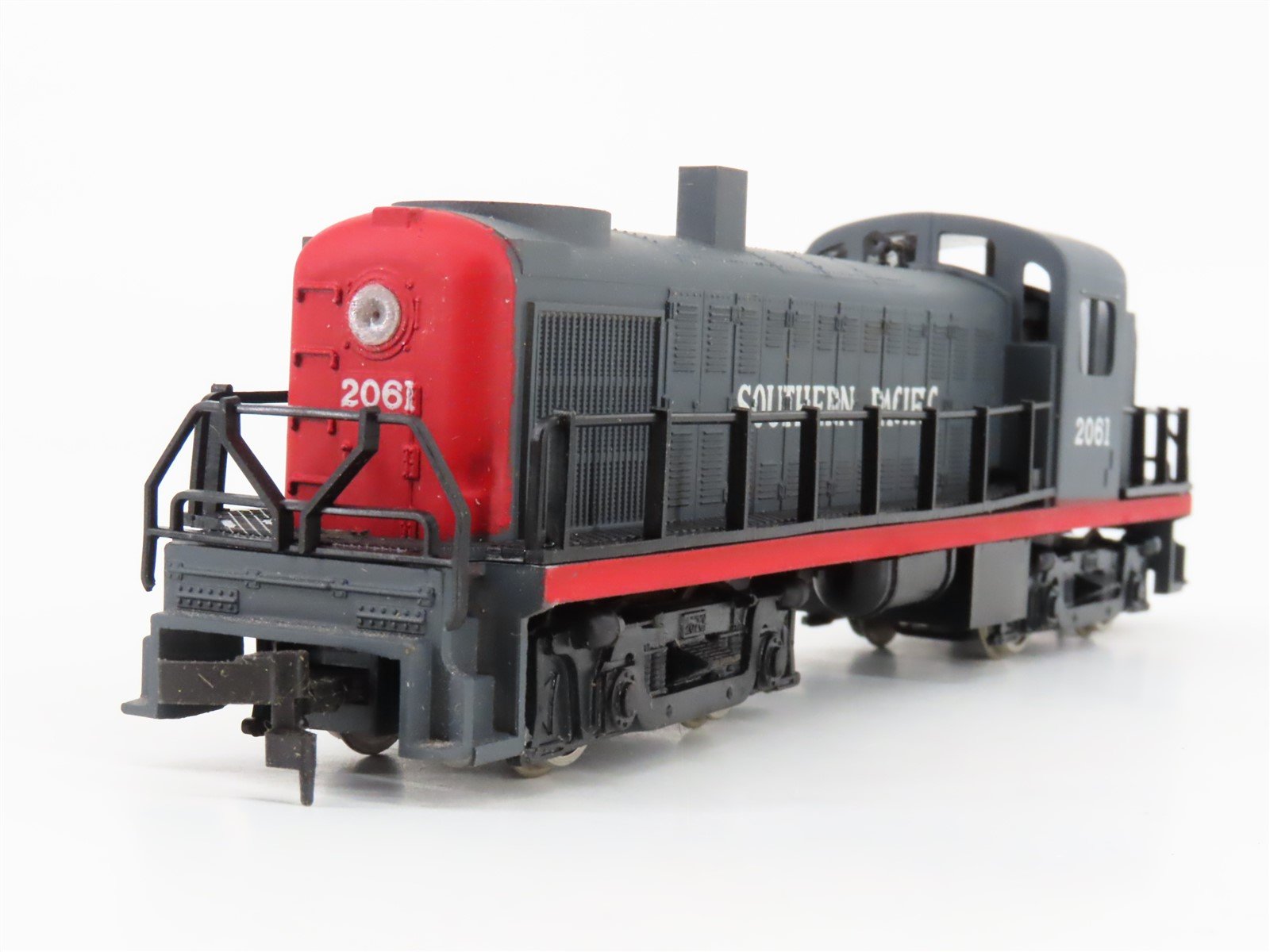 HO Scale AHM 5131A SP Southern Pacific RS-2 Diesel Locomotive #2061