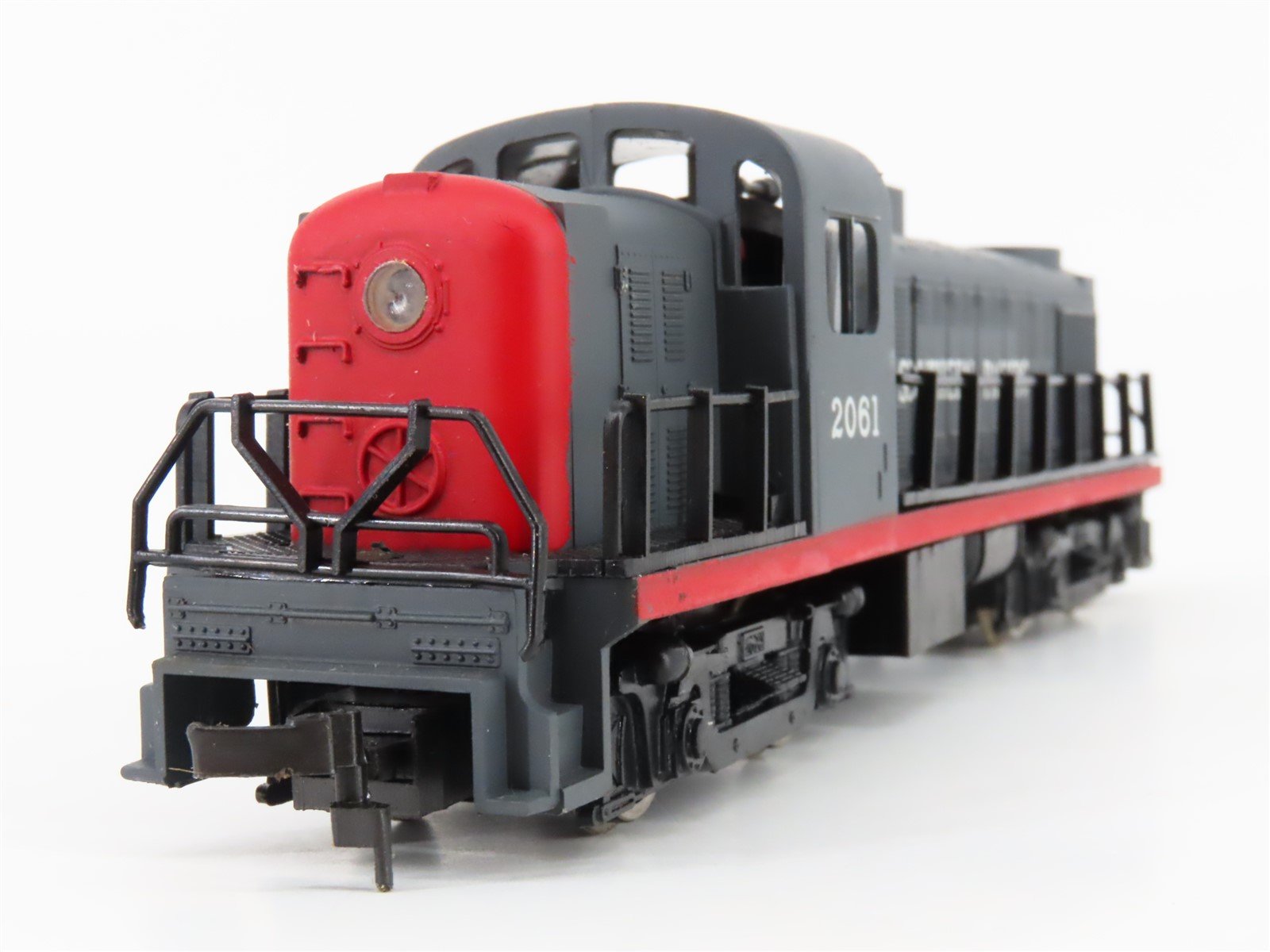 HO Scale AHM 5131A SP Southern Pacific RS-2 Diesel Locomotive #2061