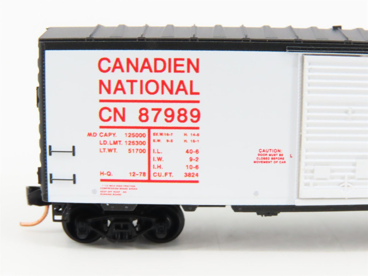 N Scale Micro-Trains MTL 07300250 CN Transparent 40&quot; Box Car #87989 W/ Load