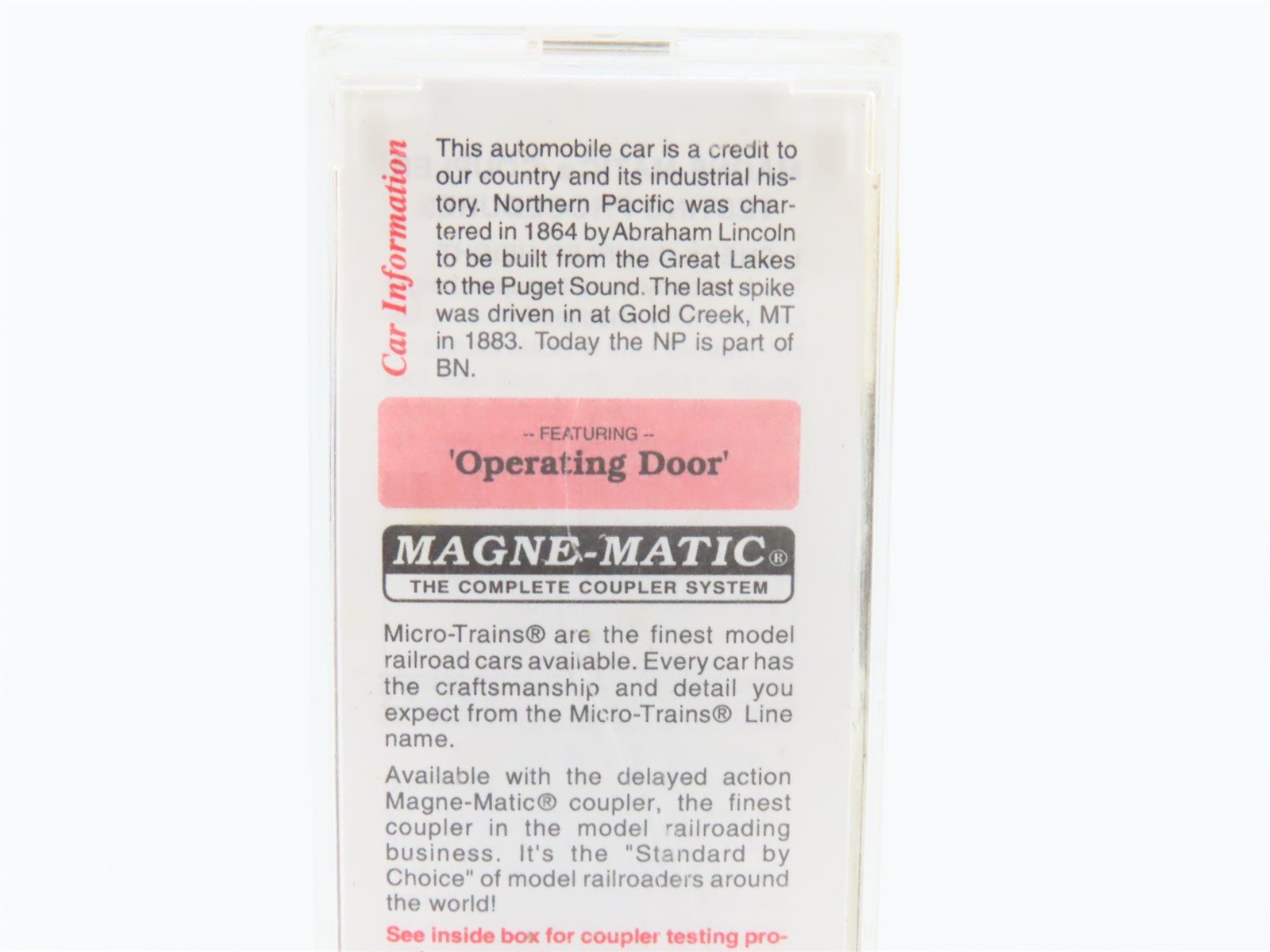 N Scale Micro-Trains MTL 29030 NP Northern Pacific 40' Automobile Box Car #8006