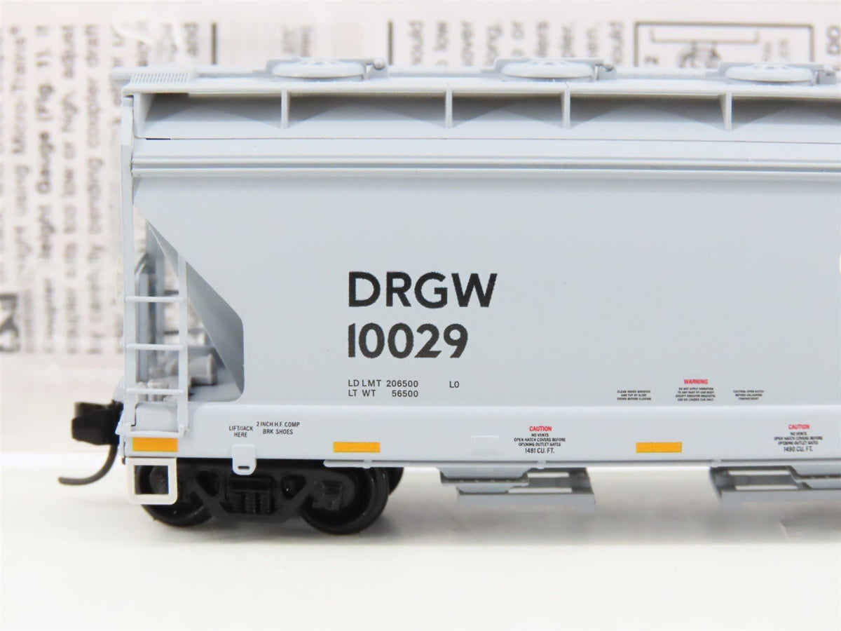 N Micro-Trains MTL 09200502 UP Union Pacific D&amp;RGW 2 Bay Covered Hopper #10029