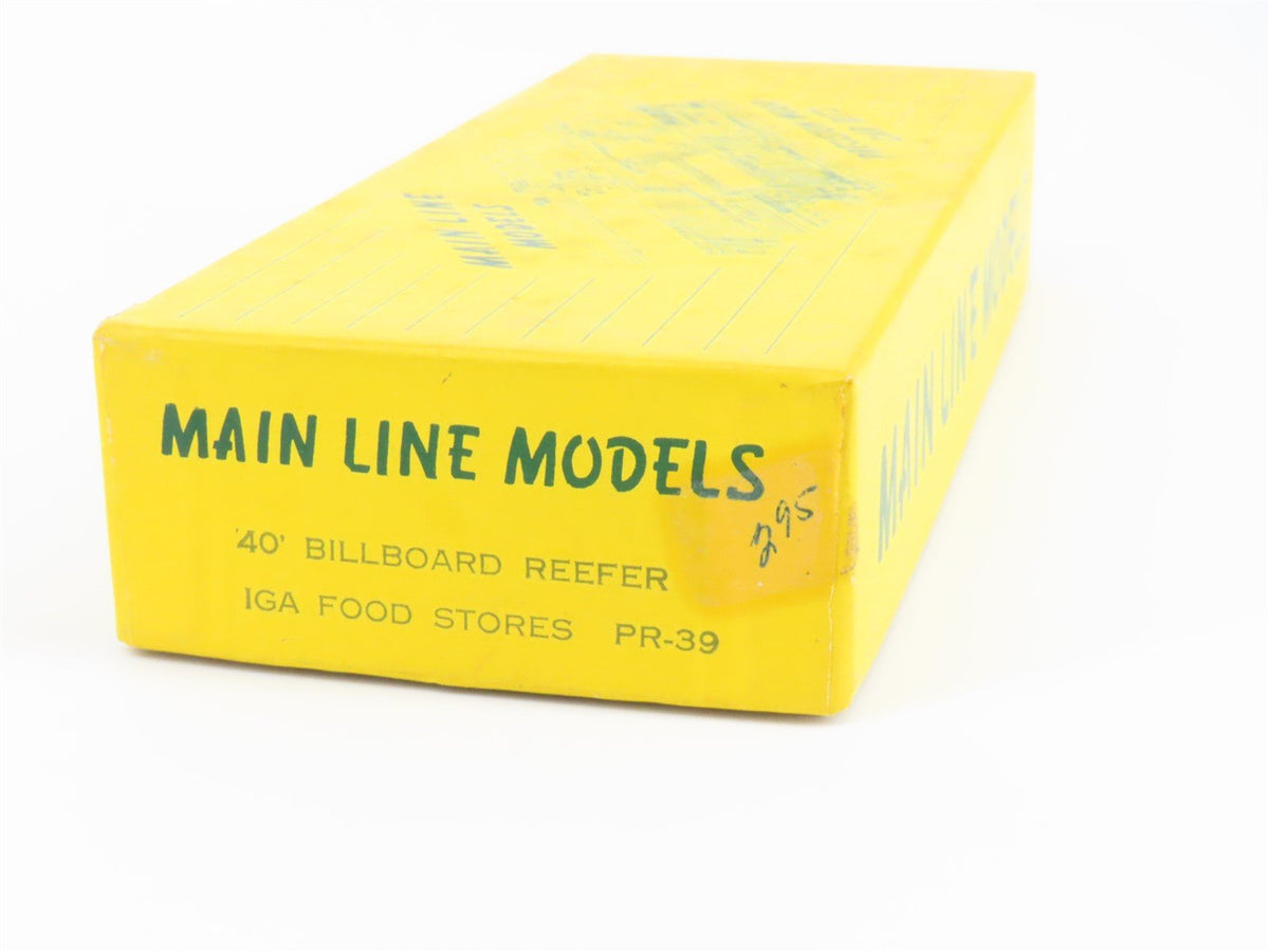 HO Scale Main Line Models Wood Kit URTX IGA Food Stores 40&#39; Reefer #16824