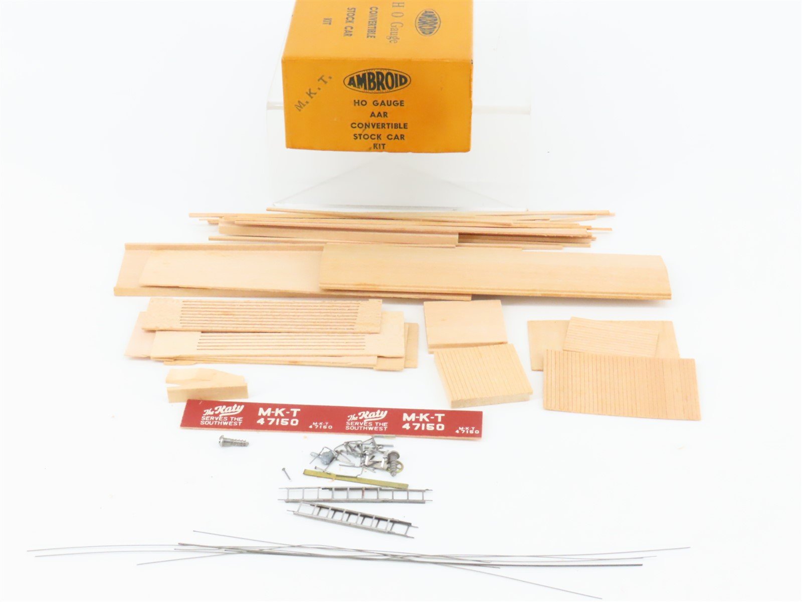 HO Scale Ambroid Wood Kit M-K-T Katy Convertible Stock Car #47150
