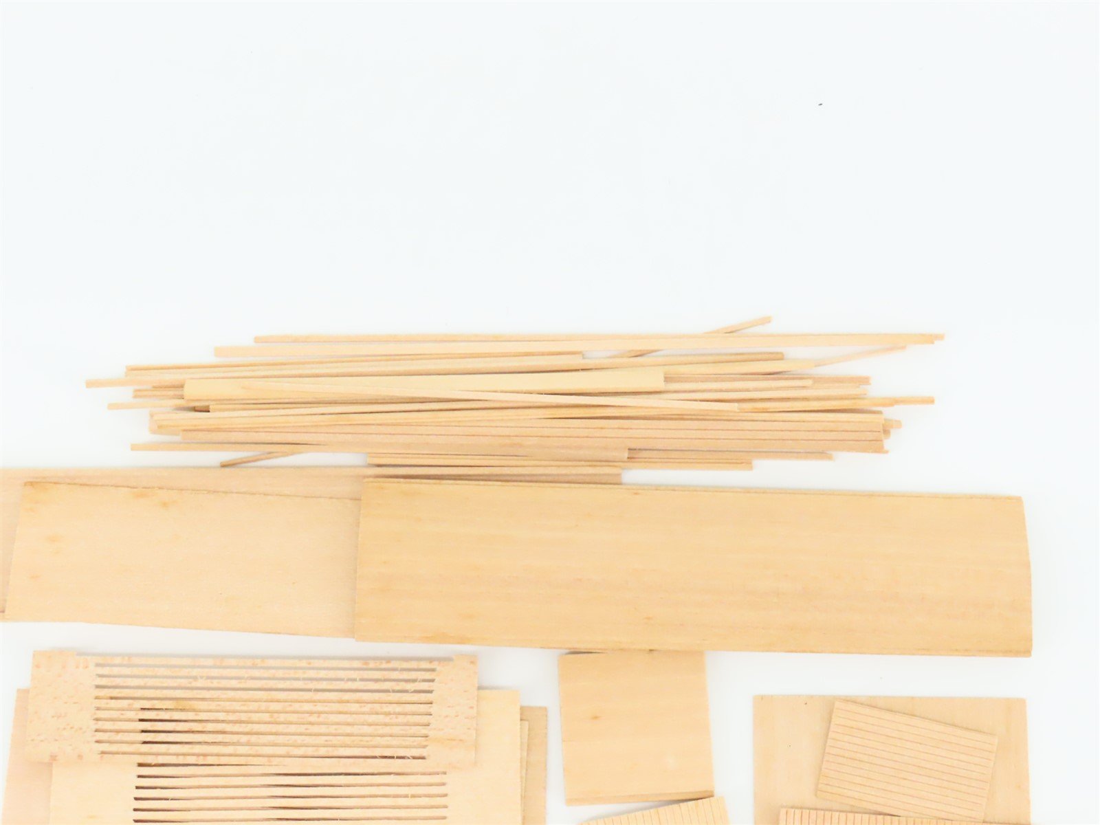 HO Scale Ambroid Wood Kit M-K-T Katy Convertible Stock Car #47150