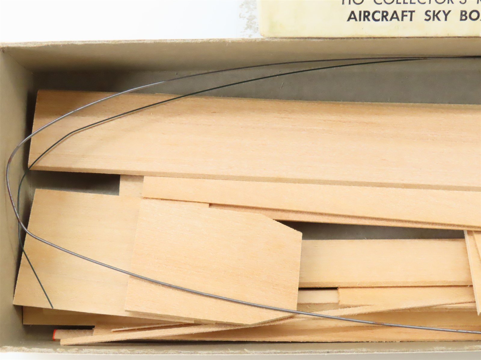 HO Scale Ambroid Wood Kit SP Southern Pacific Aircraft Sky Box Flat Car #598330