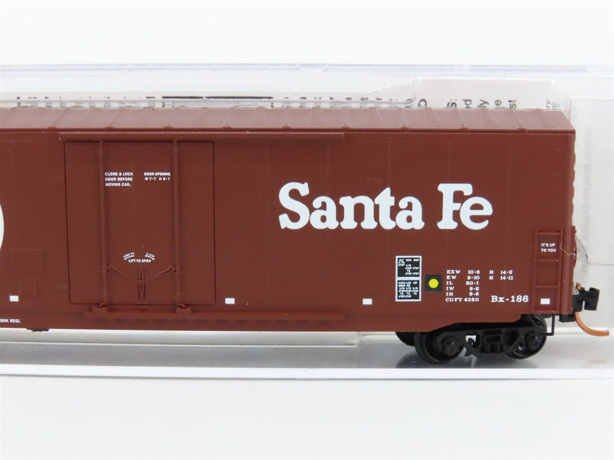 N Scale Micro-Trains MTL 18100010 ATSF Santa Fe 50&#39; Plug Door Box Car #55147