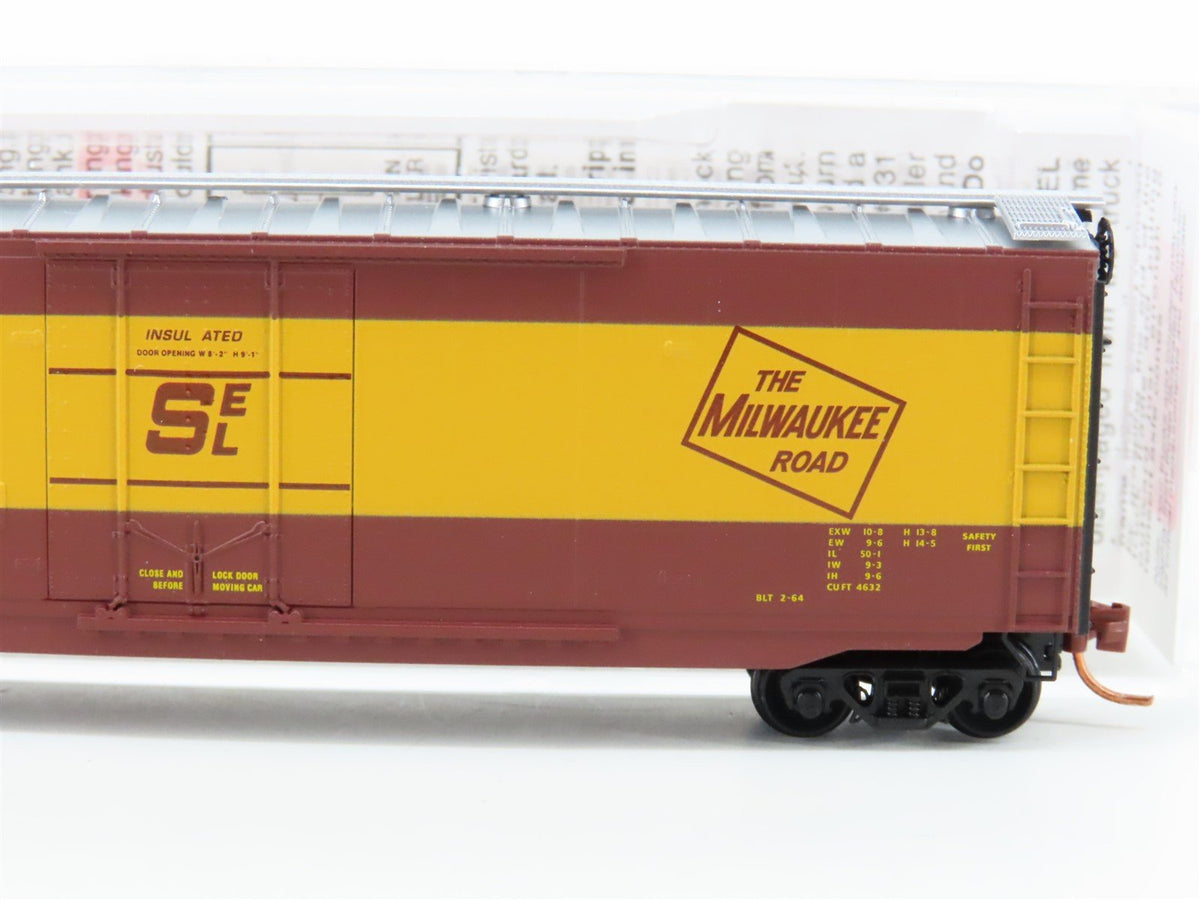 N Scale Micro-Trains MTL 03200420 MILW Milwaukee Road 50&#39; Plug Door Box Car 2635