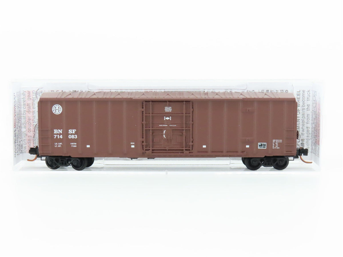 N Scale Micro-Trains MTL 02700300 BNSF Railway 50&#39; Plug Door Box Car #714083
