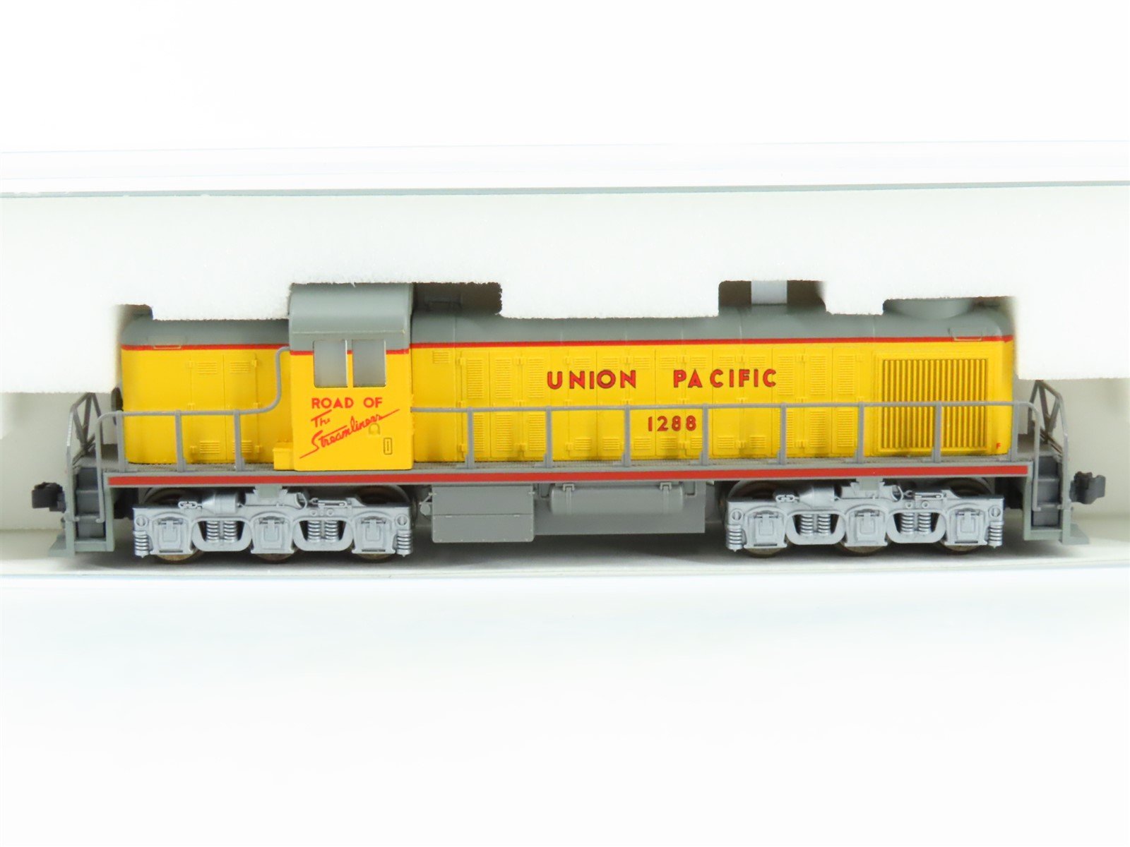 N Scale KATO 176-4306 UP Union Pacific ALCO RSC-2 Diesel #1288 - DCC Ready