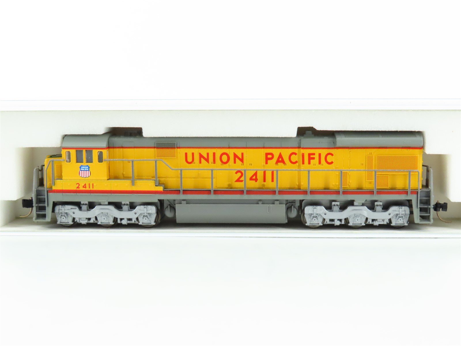 N Scale KATO 176-30B UP Union Pacific GE C30-7 Diesel Locomotive #2411