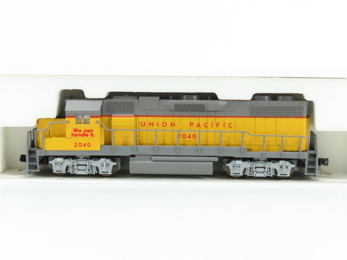 N KATO 176-015 UP Union Pacific &quot;We can handle it.&quot; EMD GP38-2 Diesel #2040